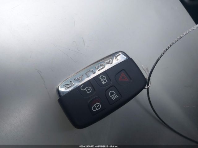 2016 JAGUAR F-TYPE SAJWJ6BV1G8K25236 Photo 10