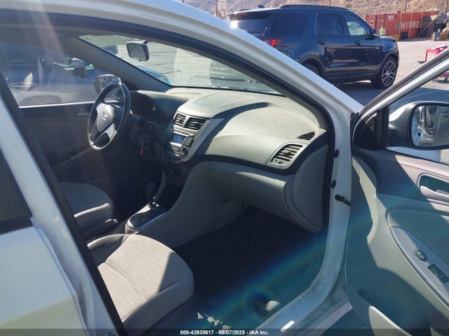KMHCT4AE4HU170528 Hyundai 2017