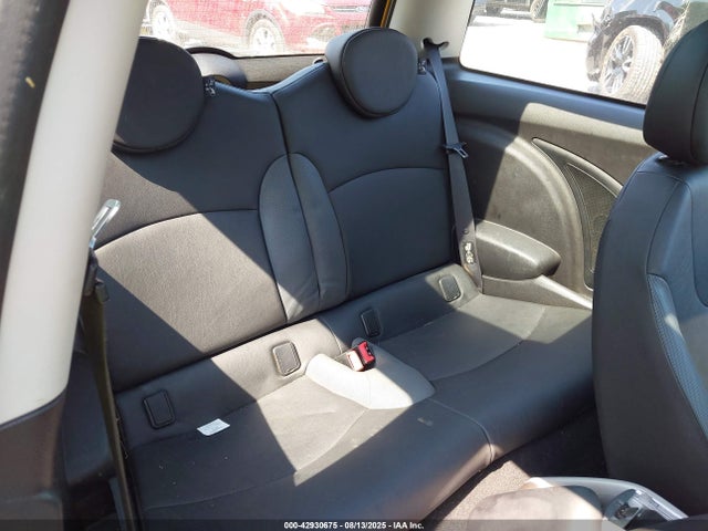 2008 MINI COOPER WMWMF335X8TT59355 Photo 7