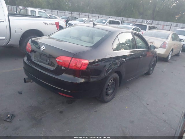 3VWD07AJ0EM386597 Volkswagen 2014