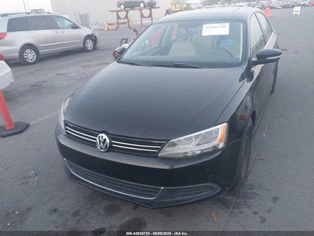 3VWD07AJ0EM386597 Volkswagen 2014