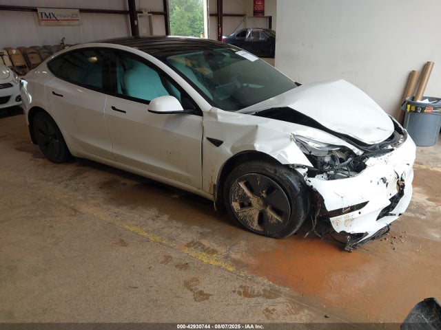 2022 TESLA MODEL 3 5YJ3E1EB8NF152275 Photo 0