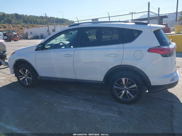 Toyota 2ar-fe 2018 2T3RFREV6JW707986 Image 14