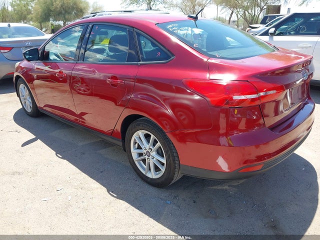 Ford Focus 2015 1FADP3F26FL316779 Image 3