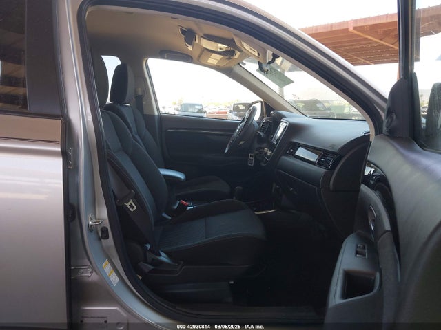 2020 MITSUBISHI OUTLANDER JA4AD2A35LZ046981 Photo 4