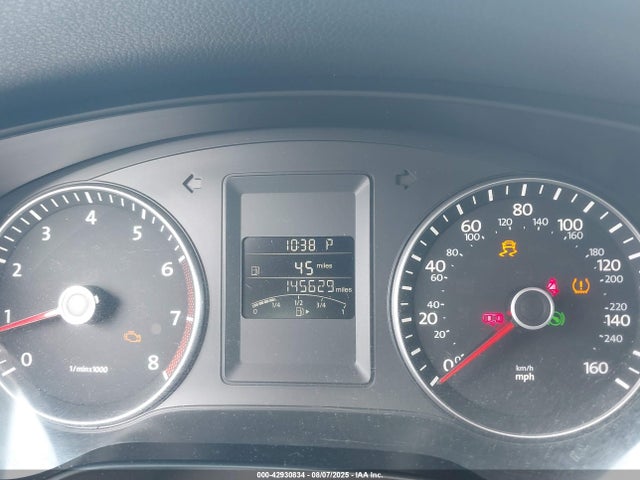 3VWD17AJ1EM264022 Volkswagen Jetta