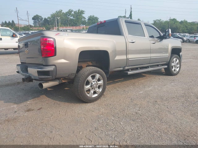 1GC1KWEY9HF186579 Chevrolet l5p - direct injection, duramax, gen 5, var 1