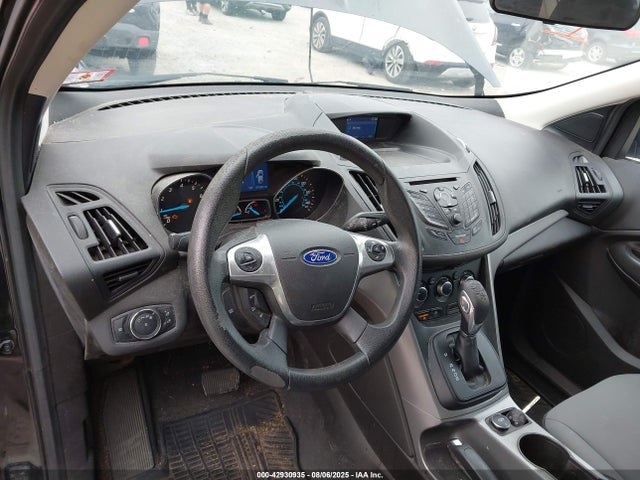 1FMCU9GX0FUA86819 Ford Escape