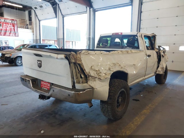 RAM 2014 2014 3C63R3HT5EG124357 Image 4