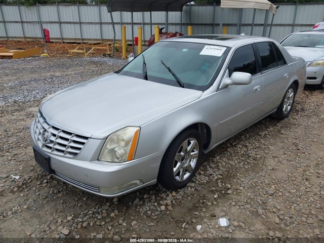 2011 CADILLAC DTS 1G6KD5E66BU123288 Photo 1