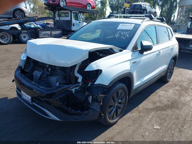 3VVCX7B27NM042266 Volkswagen tsi