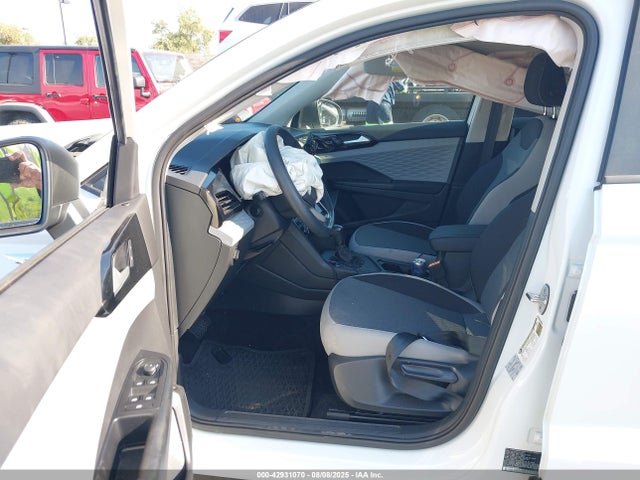 3VVCX7B27NM042266 Volkswagen tsi