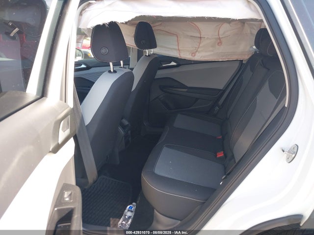 3VVCX7B27NM042266 Volkswagen tsi