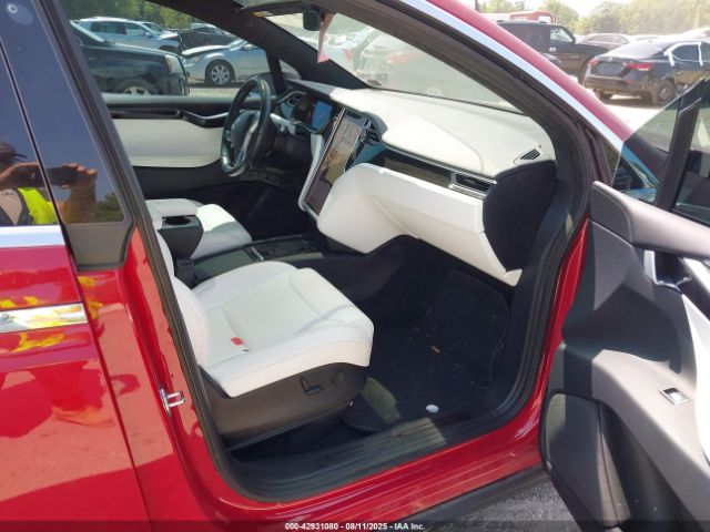 2017 TESLA MODEL X 5YJXCBE27HF066165 Photo 4
