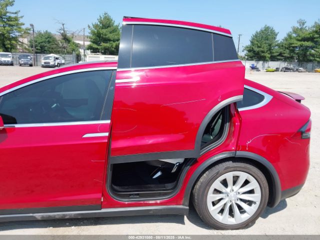 2017 TESLA MODEL X 5YJXCBE27HF066165 Photo 5