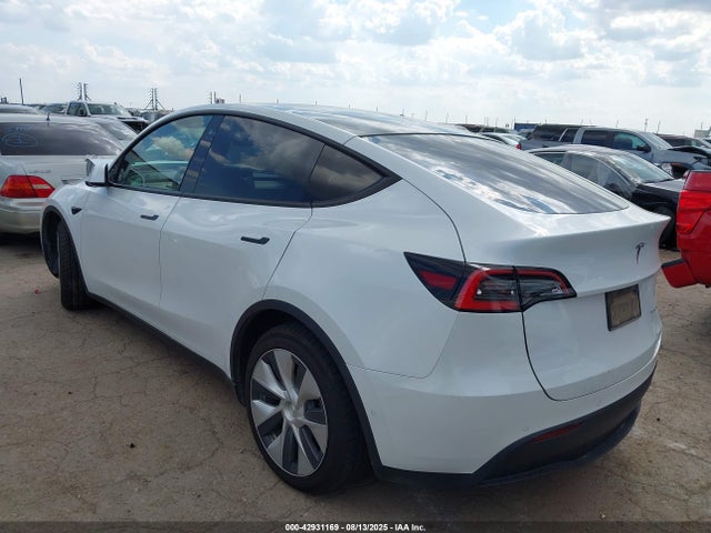 2021 TESLA MODEL Y 5YJYGDEE0MF095080 Photo 2