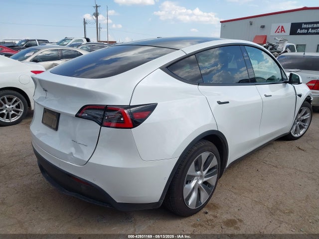 2021 TESLA MODEL Y 5YJYGDEE0MF095080 Photo 3