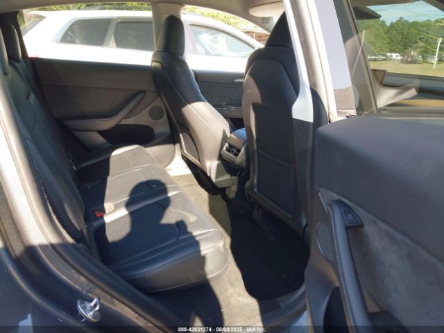 2023 TESLA MODEL Y 7SAYGDEE9PA034329 Photo 7