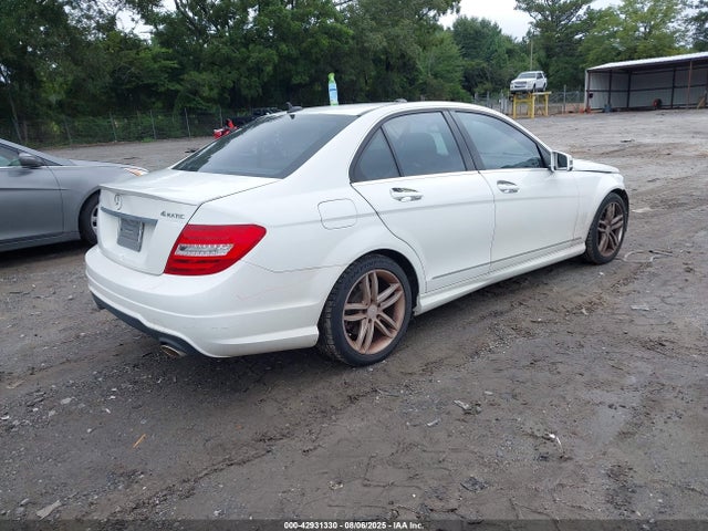 Mercedes-Benz C-Class 2014 WDDGF8AB3ER319087 Image 4