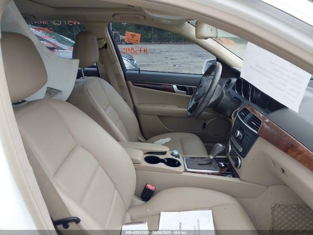 Mercedes-Benz C-Class 2014 WDDGF8AB3ER319087 Image 5