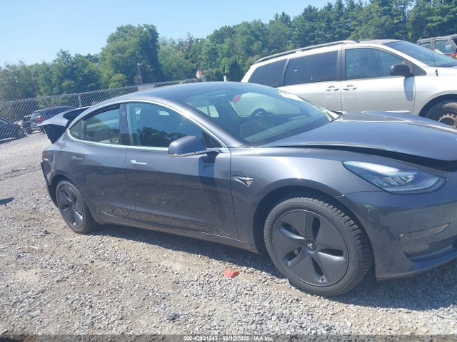 5YJ3E1EA1KF396191 Tesla 2019
