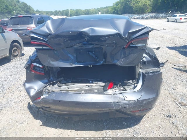 5YJ3E1EA1KF396191 Tesla 2019