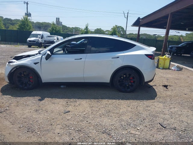 Tesla 2023 2023 7SAYGDEE3PF691680 Image 14