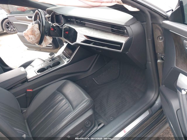 2019 AUDI A7 WAUU2AF29KN024293 Photo 4