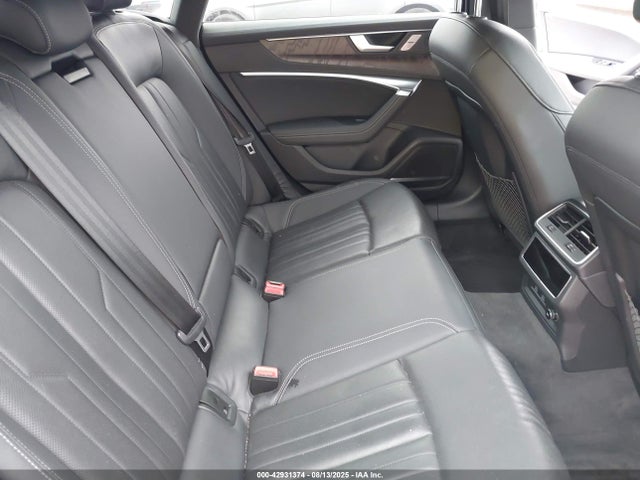 2019 AUDI A7 WAUU2AF29KN024293 Photo 7