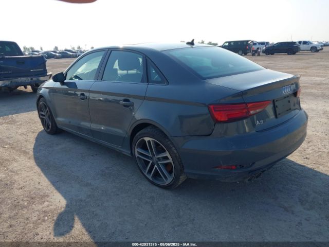 2019 AUDI A3 WAUAUGFF1KA095627 Photo 2