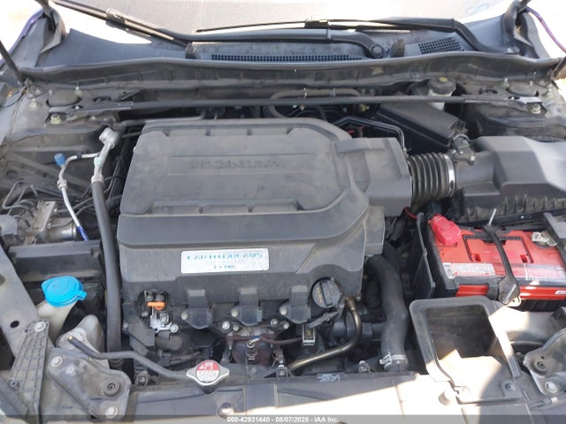 Honda j35y1 2015 1HGCR3F81FA030632 Image 10