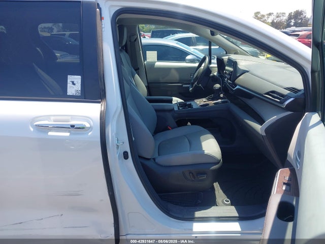 5TDJSKFC0RS151037 Toyota a25a-fxs