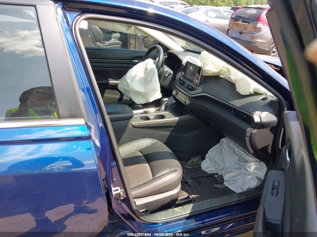 1N4BL4CW1MN357127 Nissan 2021
