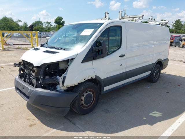 1FTYE1YMXGKB44381 Ford 2016