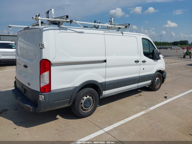 1FTYE1YMXGKB44381 Ford 2016
