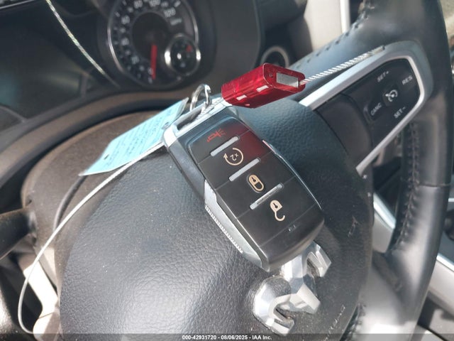 RAM 1500 2021 1C6SRFMT0MN658407 Image 11