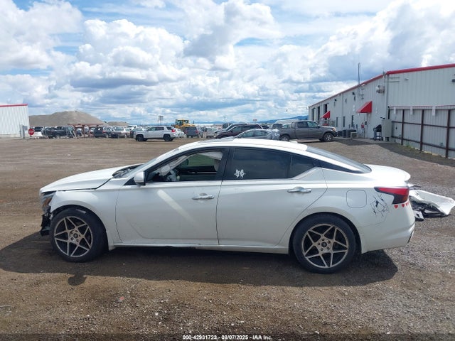 Nissan 2019 2019 1N4BL4EV5KC114661 Image 14