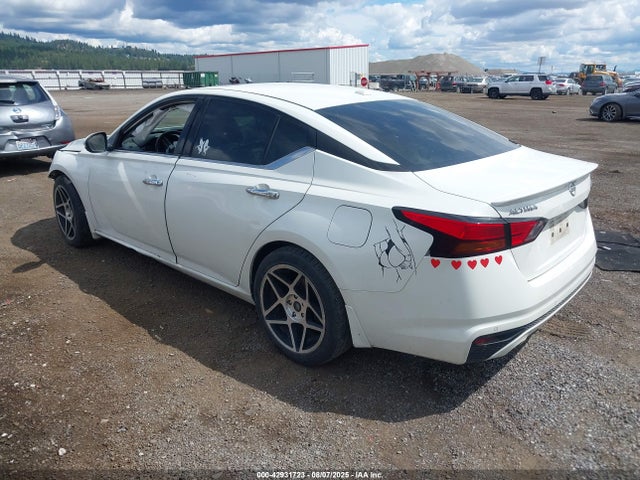 Nissan 2019 2019 1N4BL4EV5KC114661 Image 3