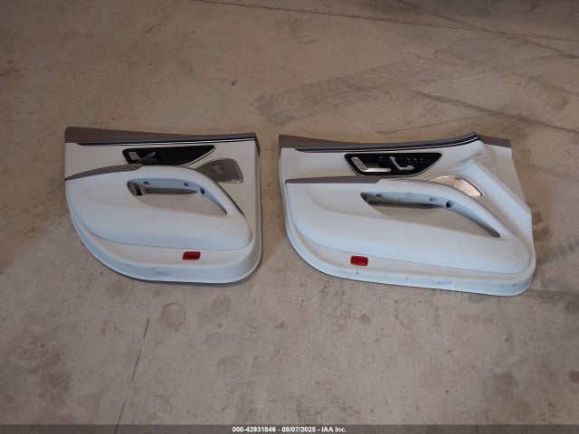 W1KCG4EB1PA029303 Mercedes-Benz ed
