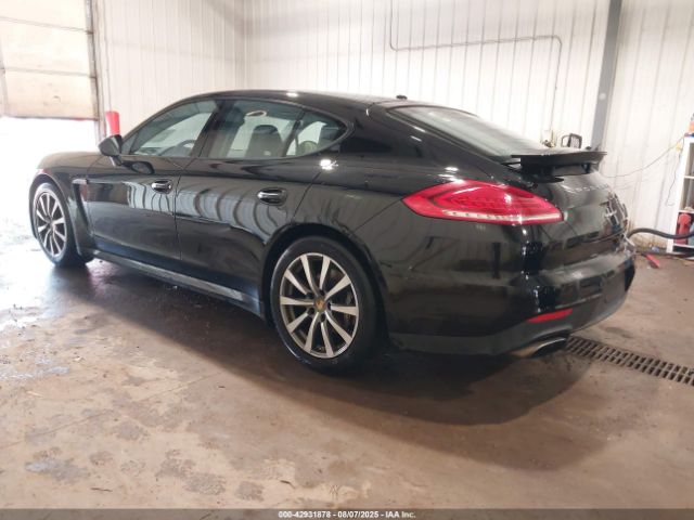 2015 PORSCHE PANAMERA WP0AA2A7XFL000636 Photo 2