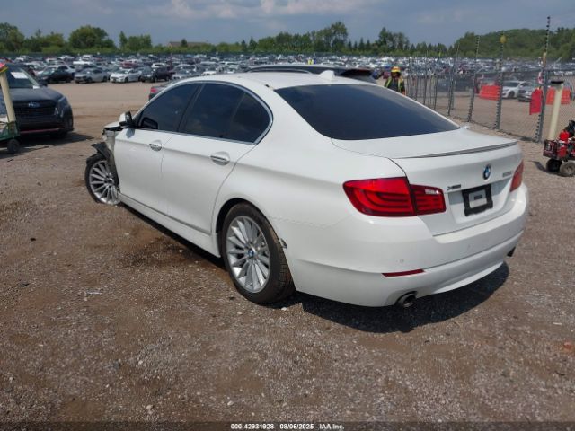 2013 BMW 535I WBAFU7C5XDDU68327 Photo 2