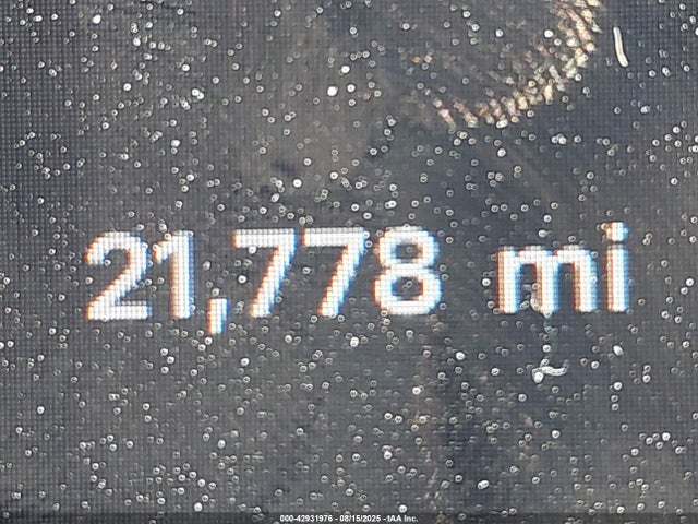 7SAYGAEE8PF935001 Tesla Model Y