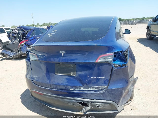 7SAYGAEE8PF935001 Tesla Model Y