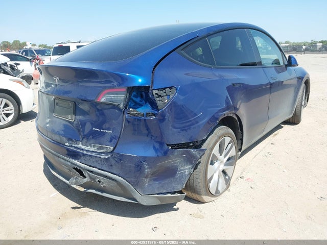 7SAYGAEE8PF935001 Tesla Model Y