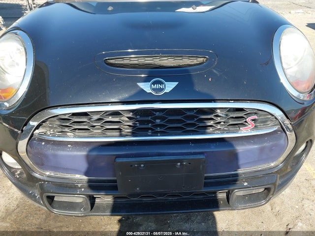 Mini 2016 2016 WMWXP7C52G2A42887 Image 13