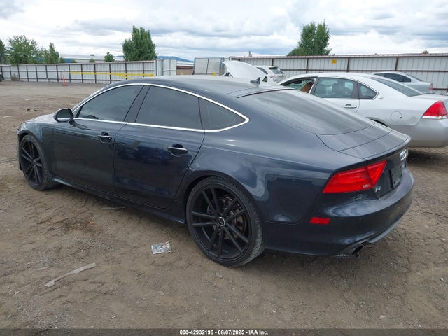 2013 AUDI A7 WAU2GAFC9DN016683 Photo 2