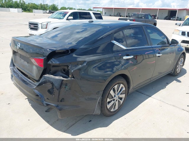 Nissan 2019 2019 1N4BL4BV3KC141961 Image 4