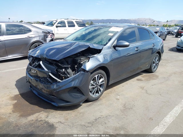 KIA Forte Lxs 2024 3KPF24AD7RE731185 Image 2