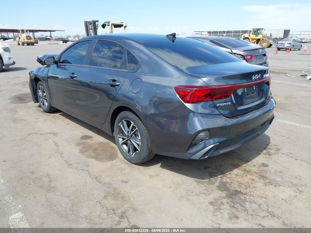 KIA Forte Lxs 2024 3KPF24AD7RE731185 Image 3