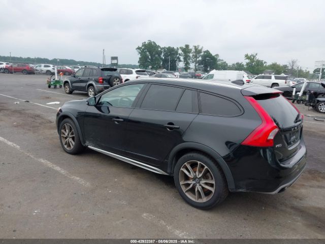 2016 VOLVO V60 CROSS COUNTRY YV4612HKXG1018094 Photo 2